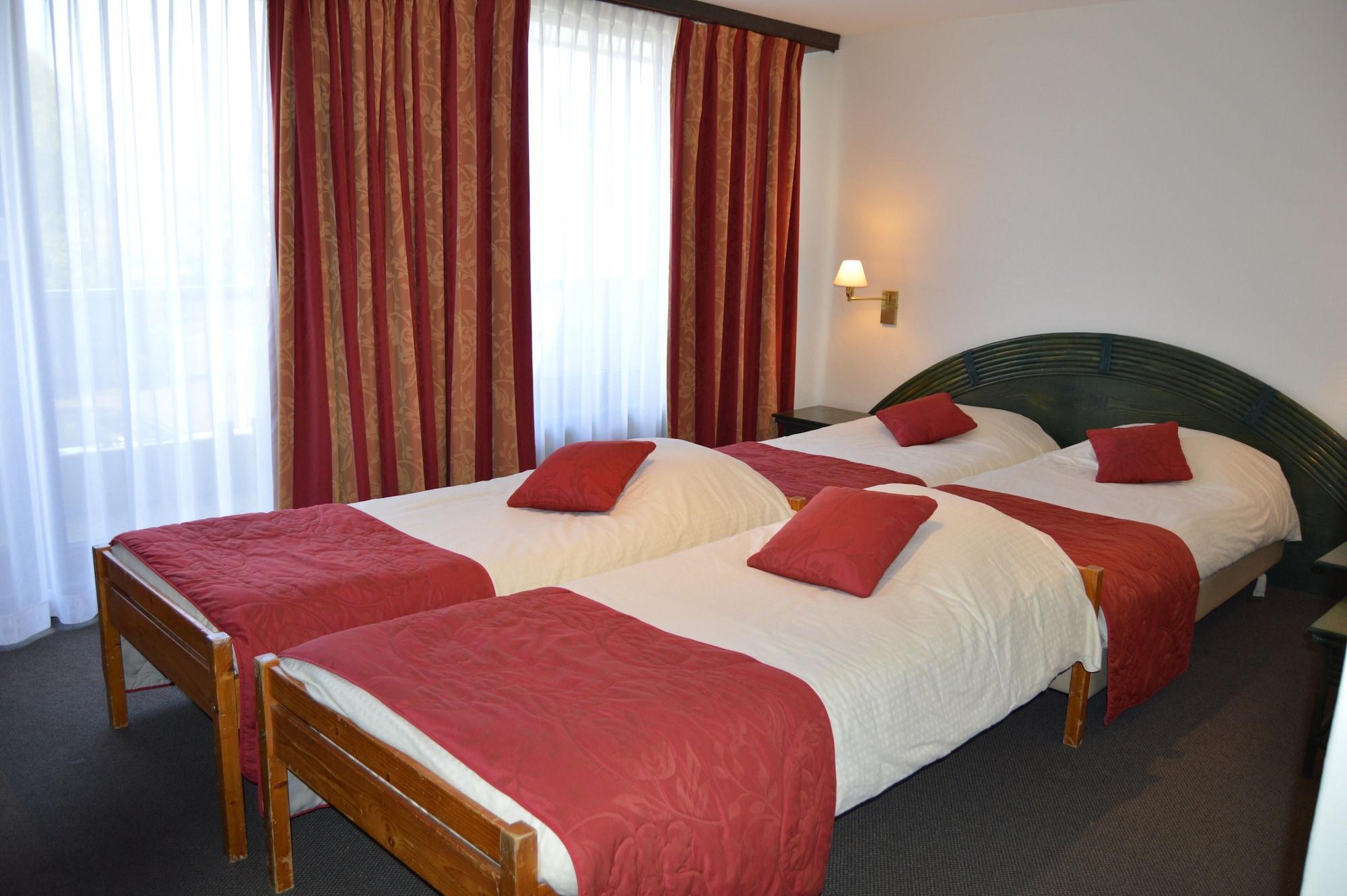 Hotel Les 3 Cles Gembloux Dış mekan fotoğraf