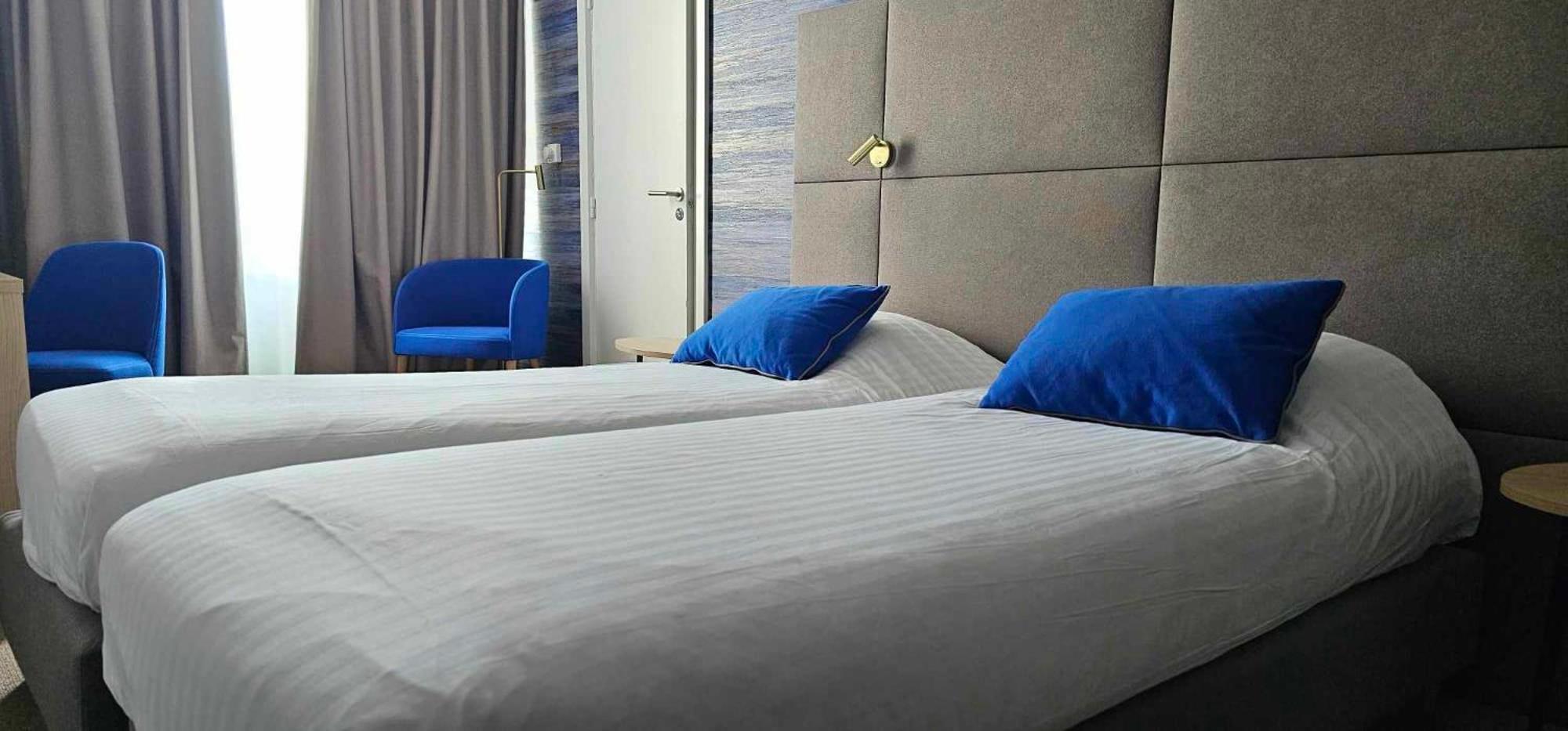 Hotel Les 3 Cles Gembloux Dış mekan fotoğraf