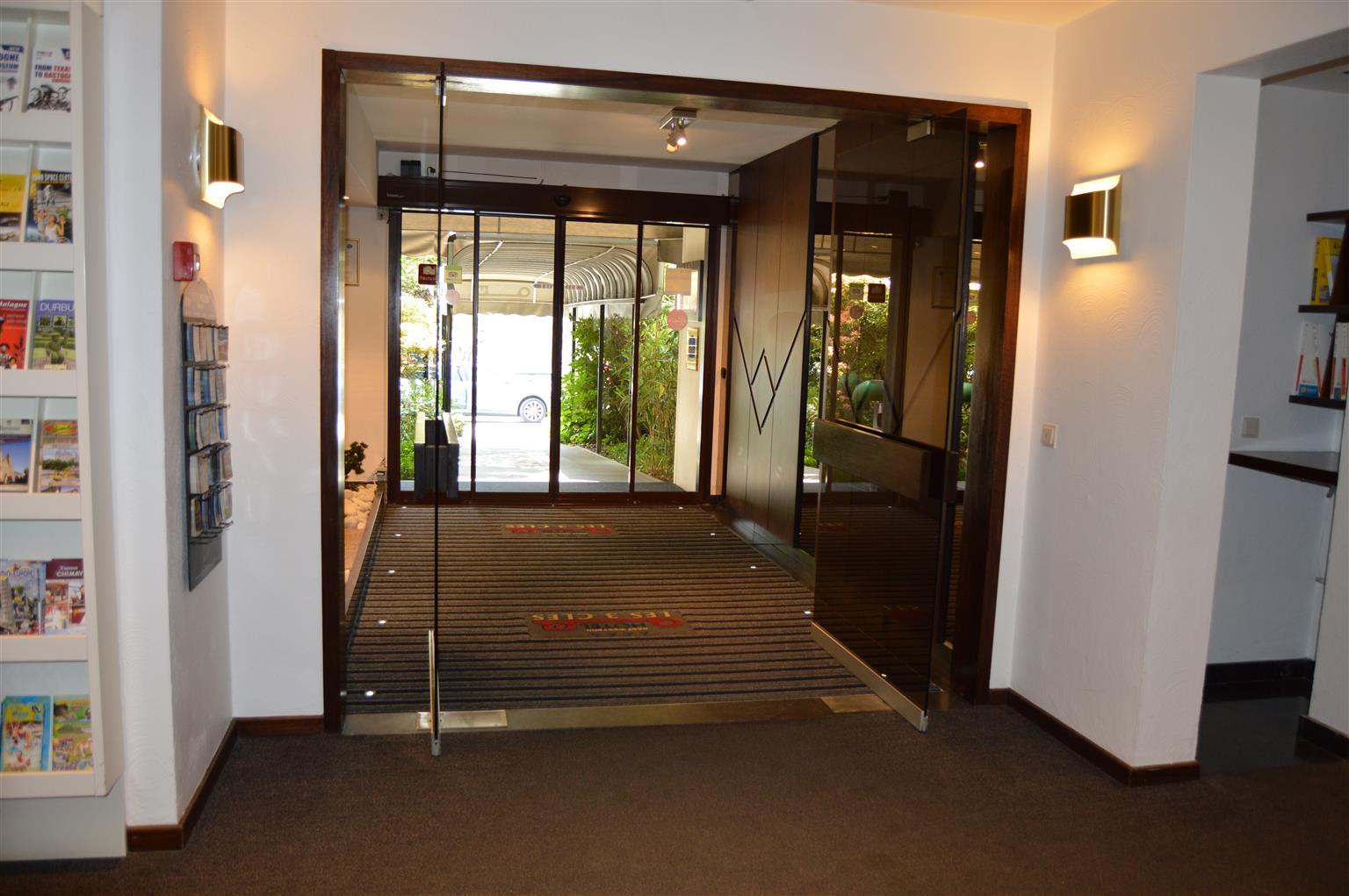 Hotel Les 3 Cles Gembloux Dış mekan fotoğraf