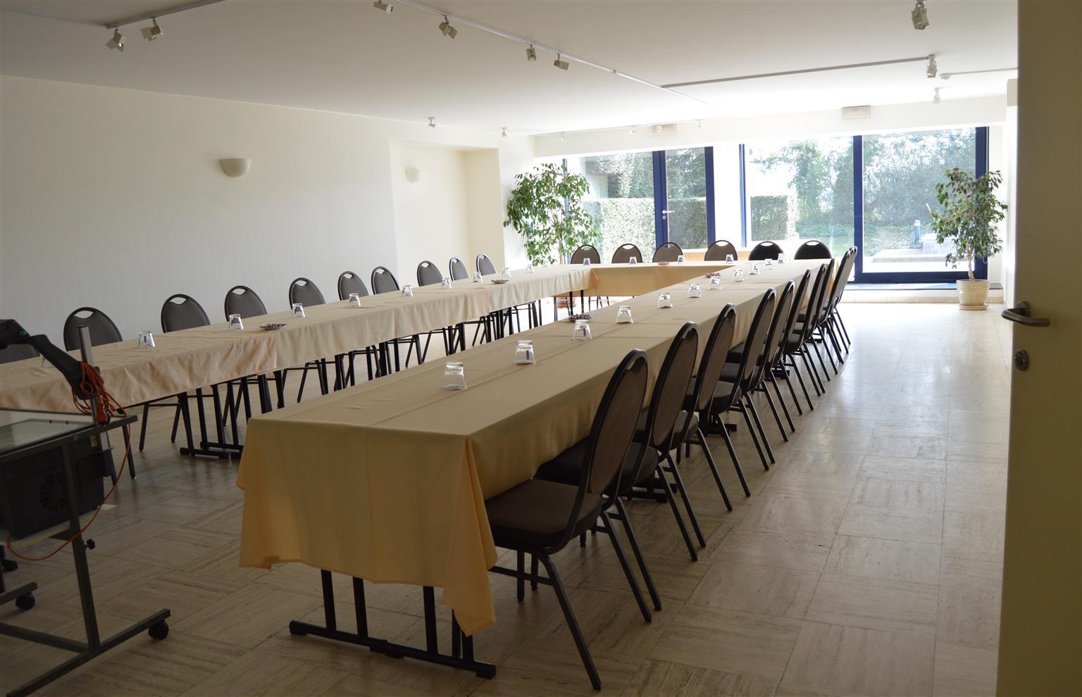Hotel Les 3 Cles Gembloux Dış mekan fotoğraf