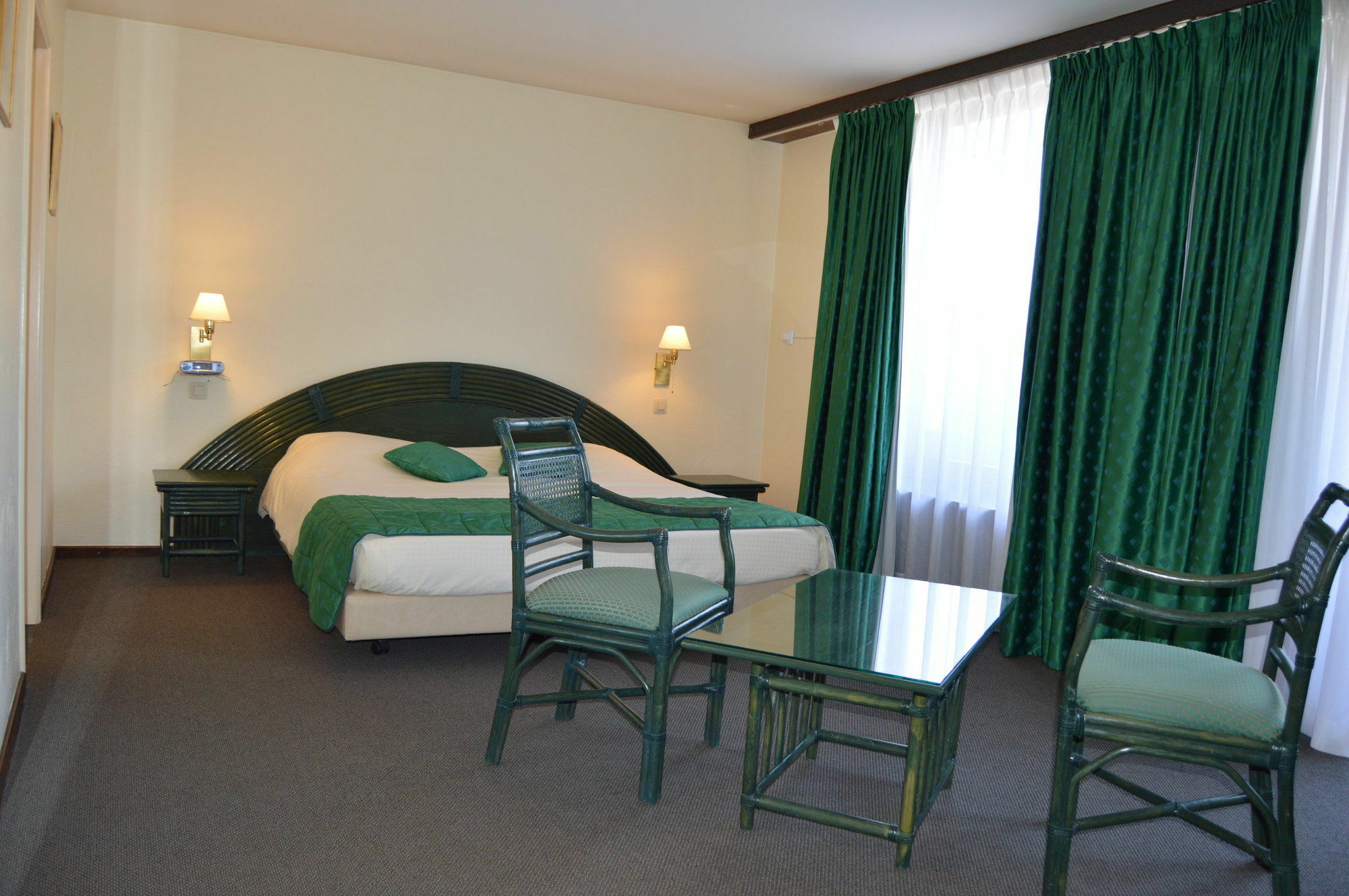 Hotel Les 3 Cles Gembloux Dış mekan fotoğraf
