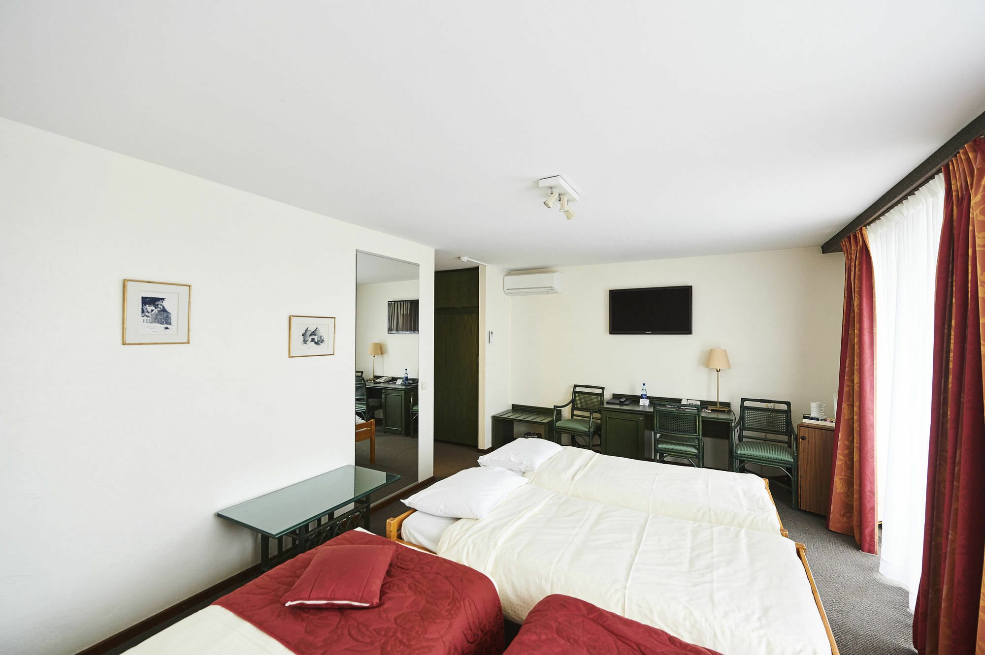 Hotel Les 3 Cles Gembloux Dış mekan fotoğraf